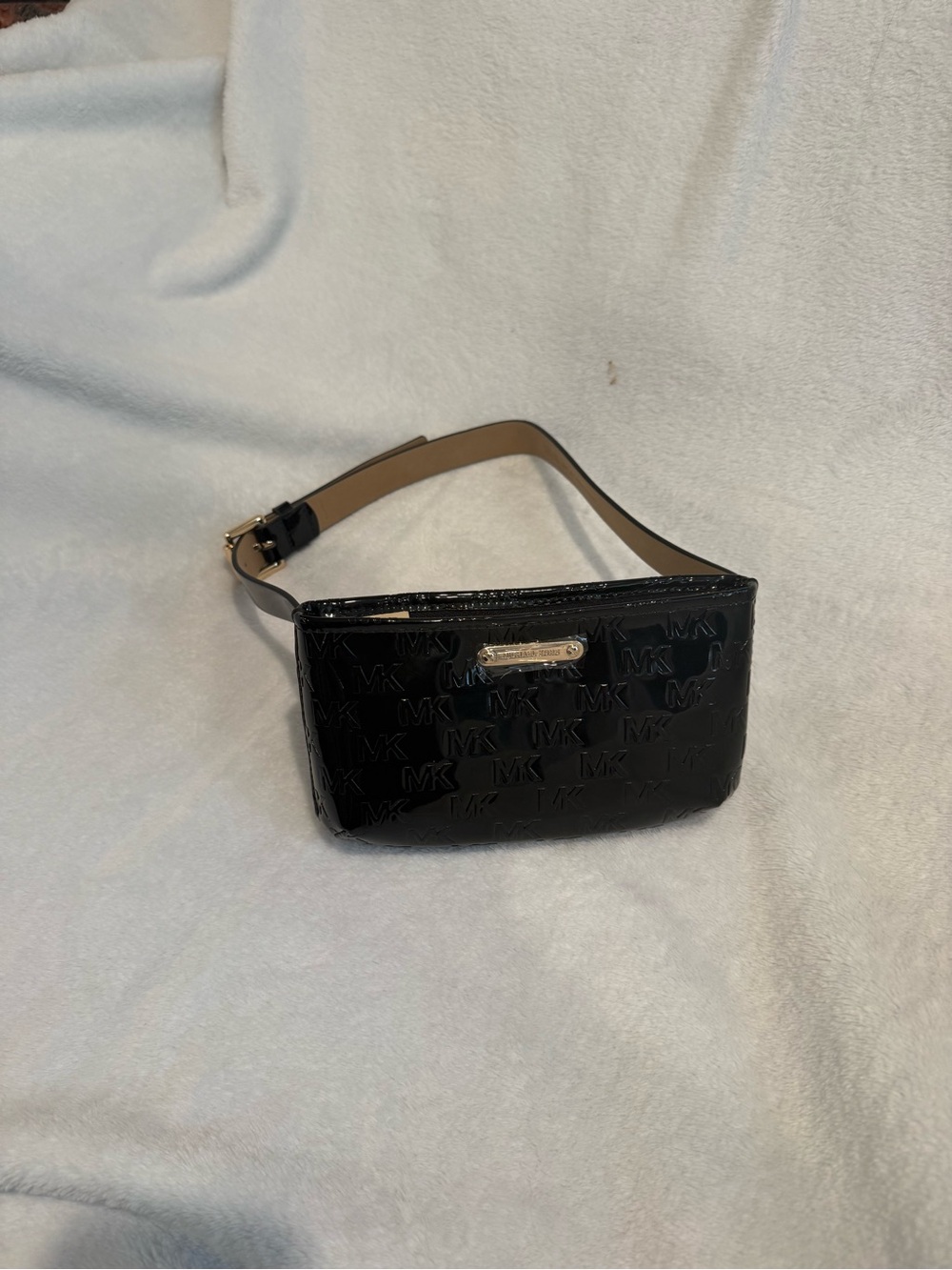 NWOT Michael Kors Black Patent Logo Mini Belt Bag size Small
